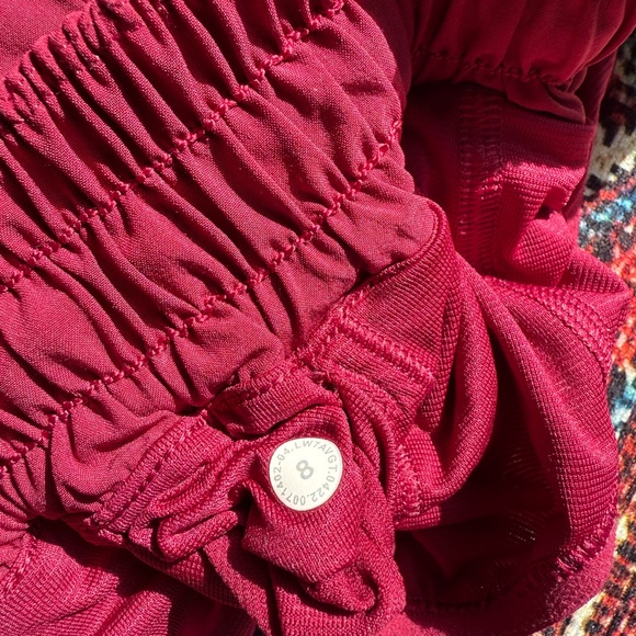 Lululemon Hotty Hot High-Rise Lined Shorts - Picture 8 of 8